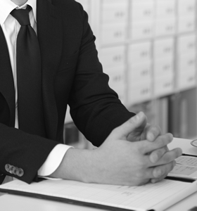 報酬の一部は「業績が悪化した場合等の報酬の前払い」であると考えています。